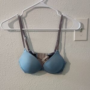 PINK Victoria's Secret Blue Bra